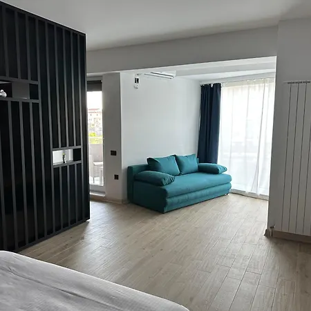Black Sea- Infinity Pool & Apartment Navodari